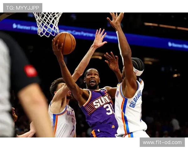 杜兰特单打拉开空间 提升得分稳定性胜过库里