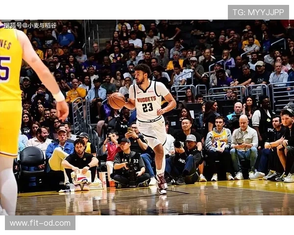 乔·约翰逊无球跑动提升团队得分效率明显优于同期锋线球员