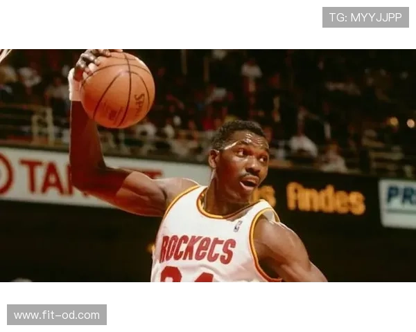 奥拉朱旺低位单打效率碾压同位置，防守覆盖改变对手进攻结构