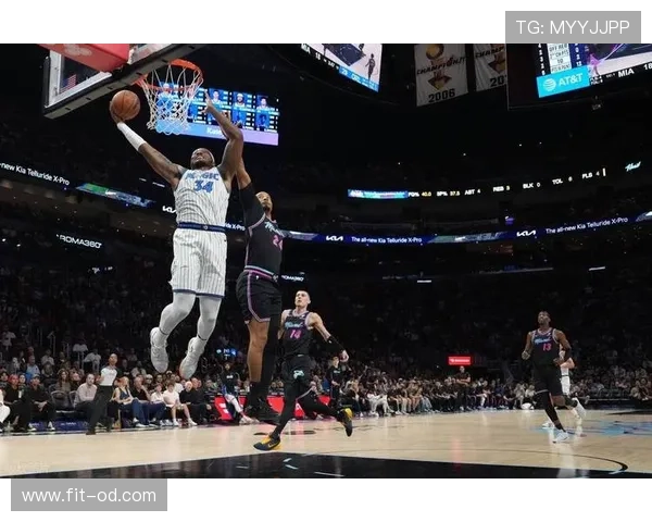 德拉季奇无球跑动制造错位，提升热火进攻效率